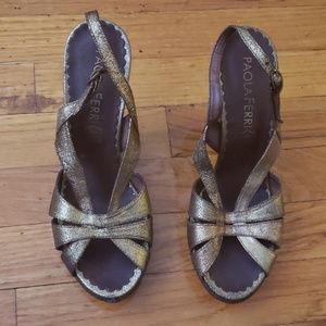 Gold Paola Ferri sandals